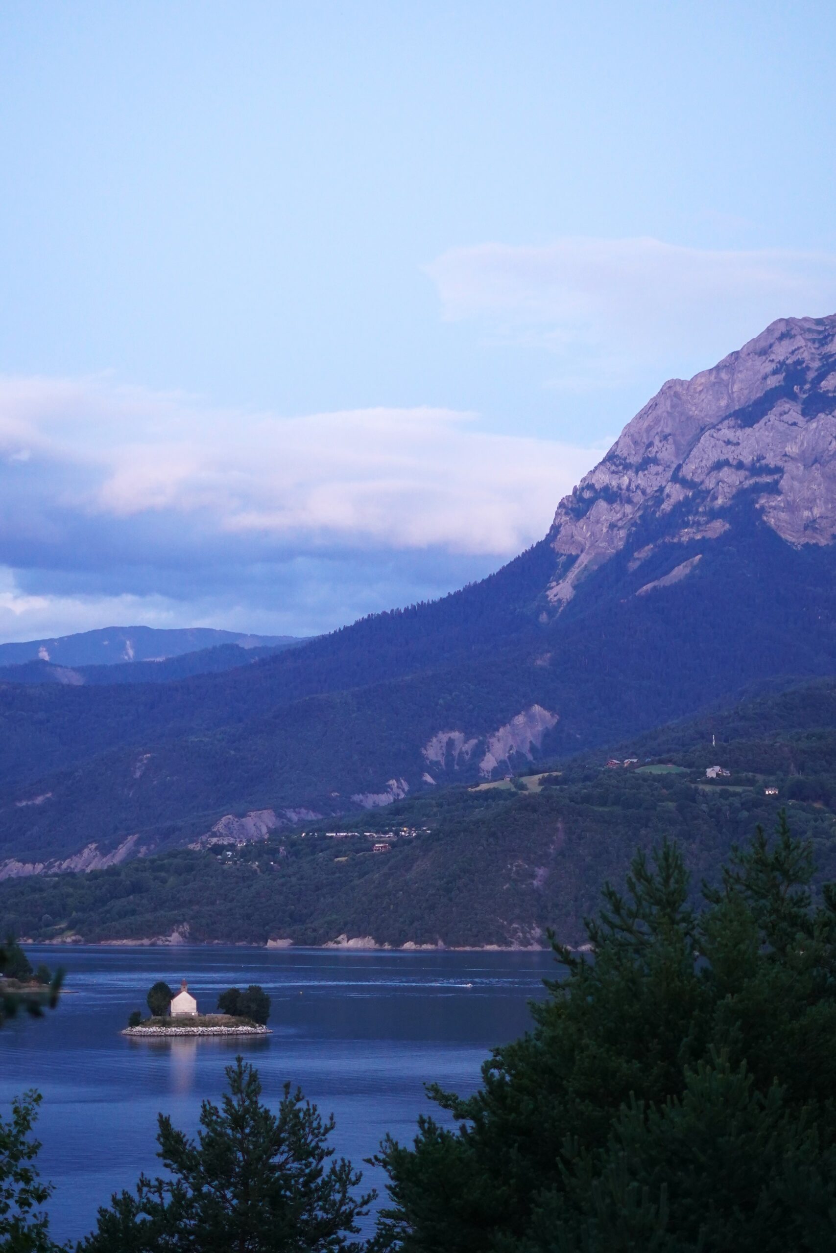 lac de serre ponçon